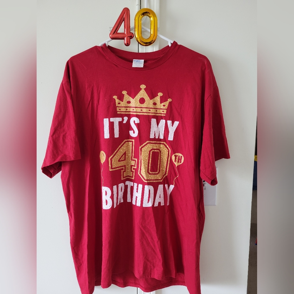 It's my 40th birthday tshirt XL w/ matching glasses